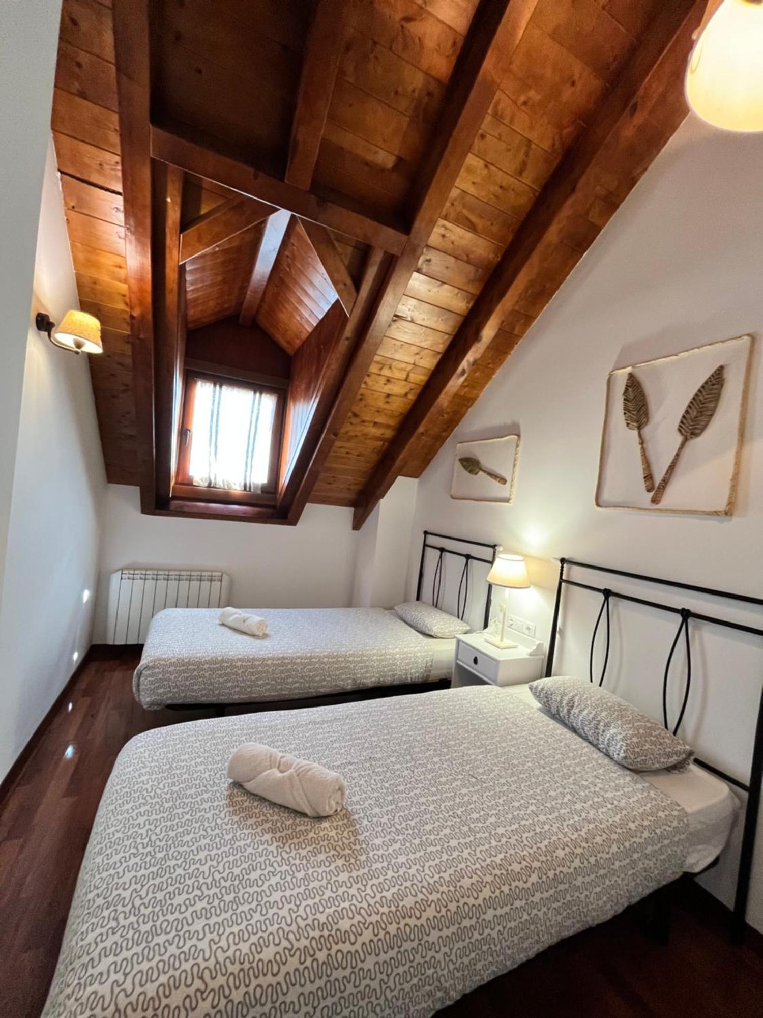 Luxury House Valencia D'Aneu Exterior foto